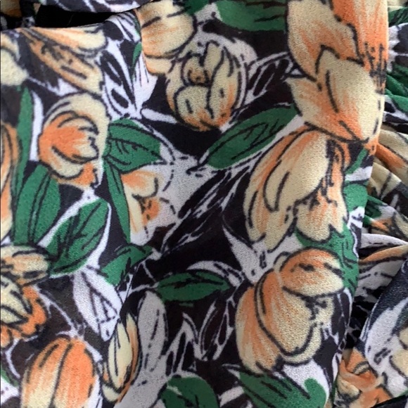 NWT Superdown Felicity Romper in Green Yellow Floral - Picture 5 of 5